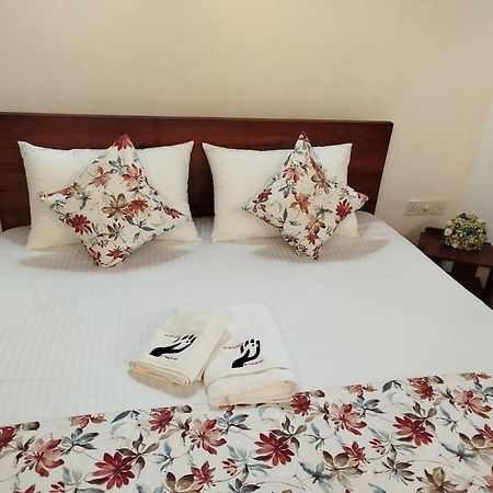 Elzangi Hotell Negombo Exteriör bild