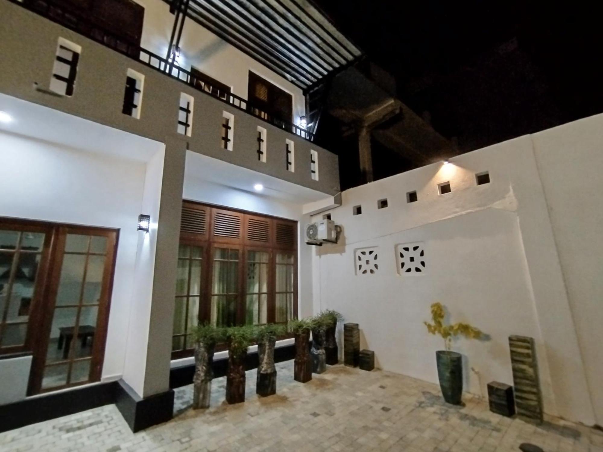 Elzangi Hotell Negombo Exteriör bild