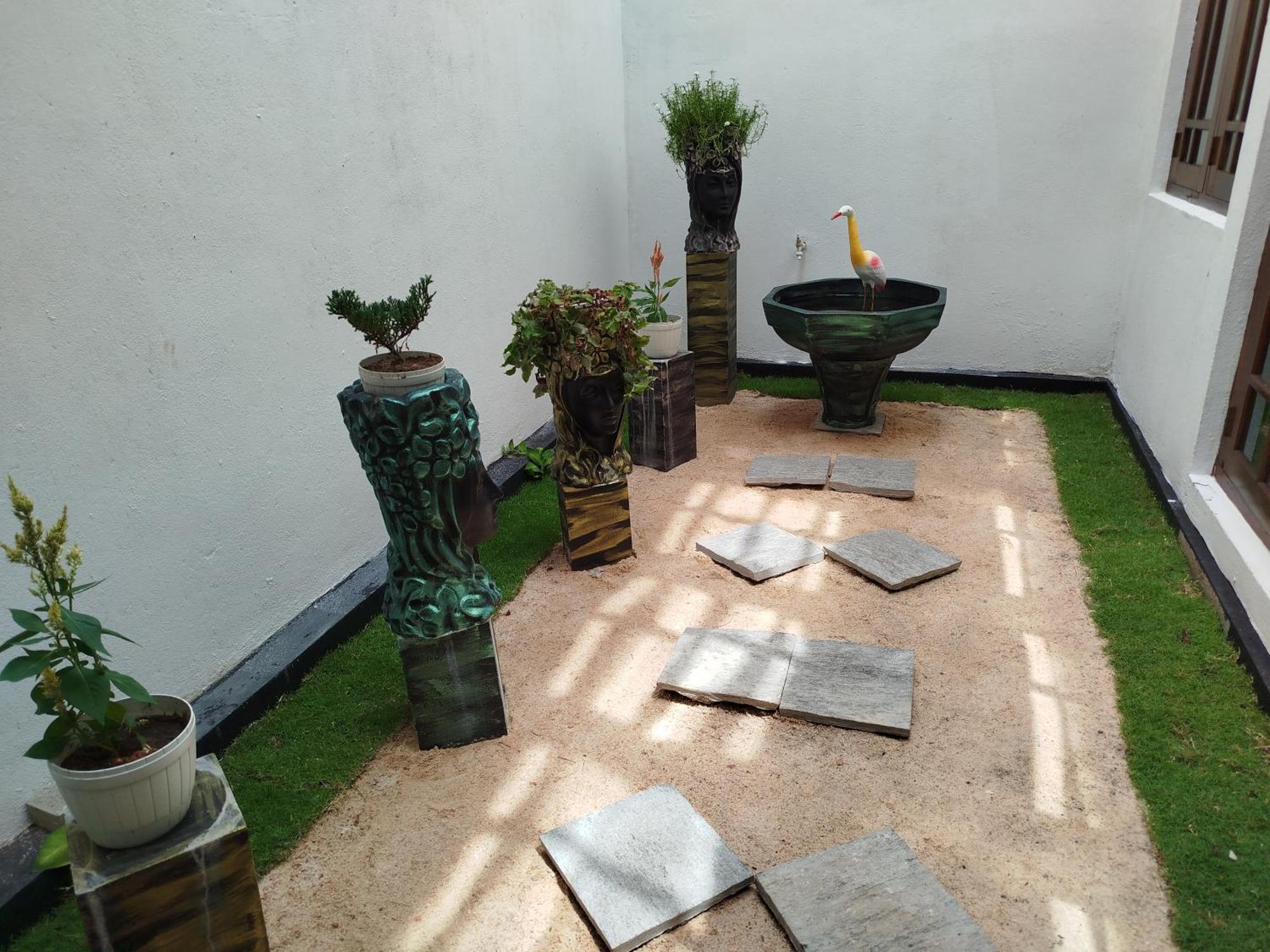 Elzangi Hotell Negombo Exteriör bild