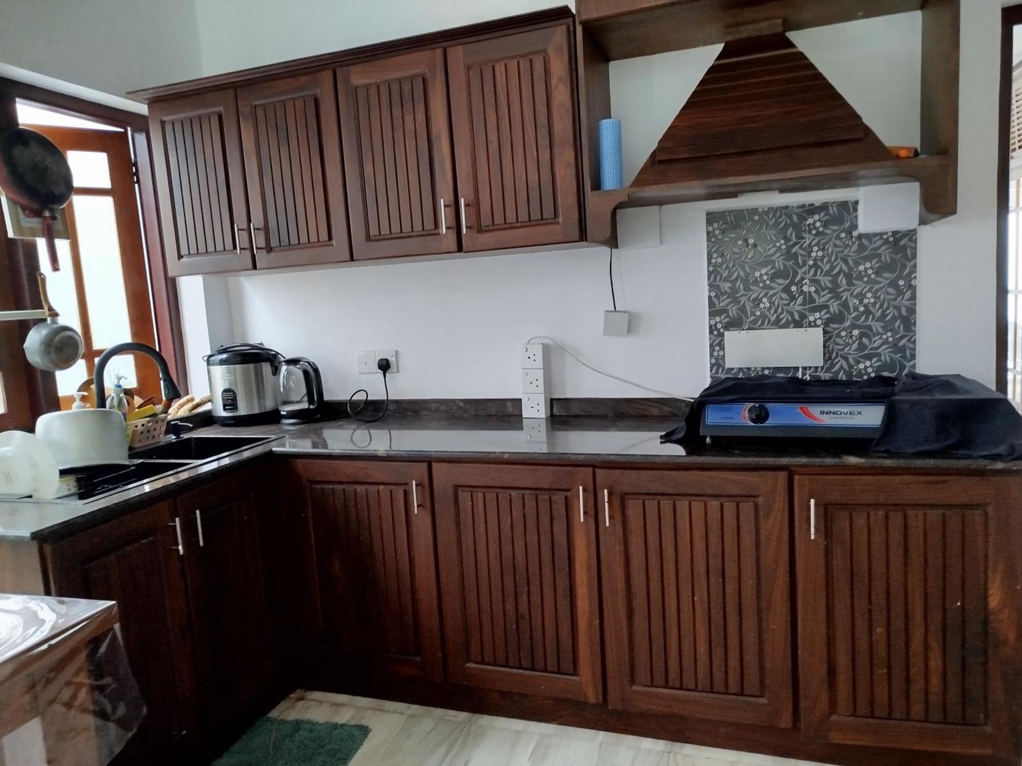 Elzangi Hotell Negombo Exteriör bild