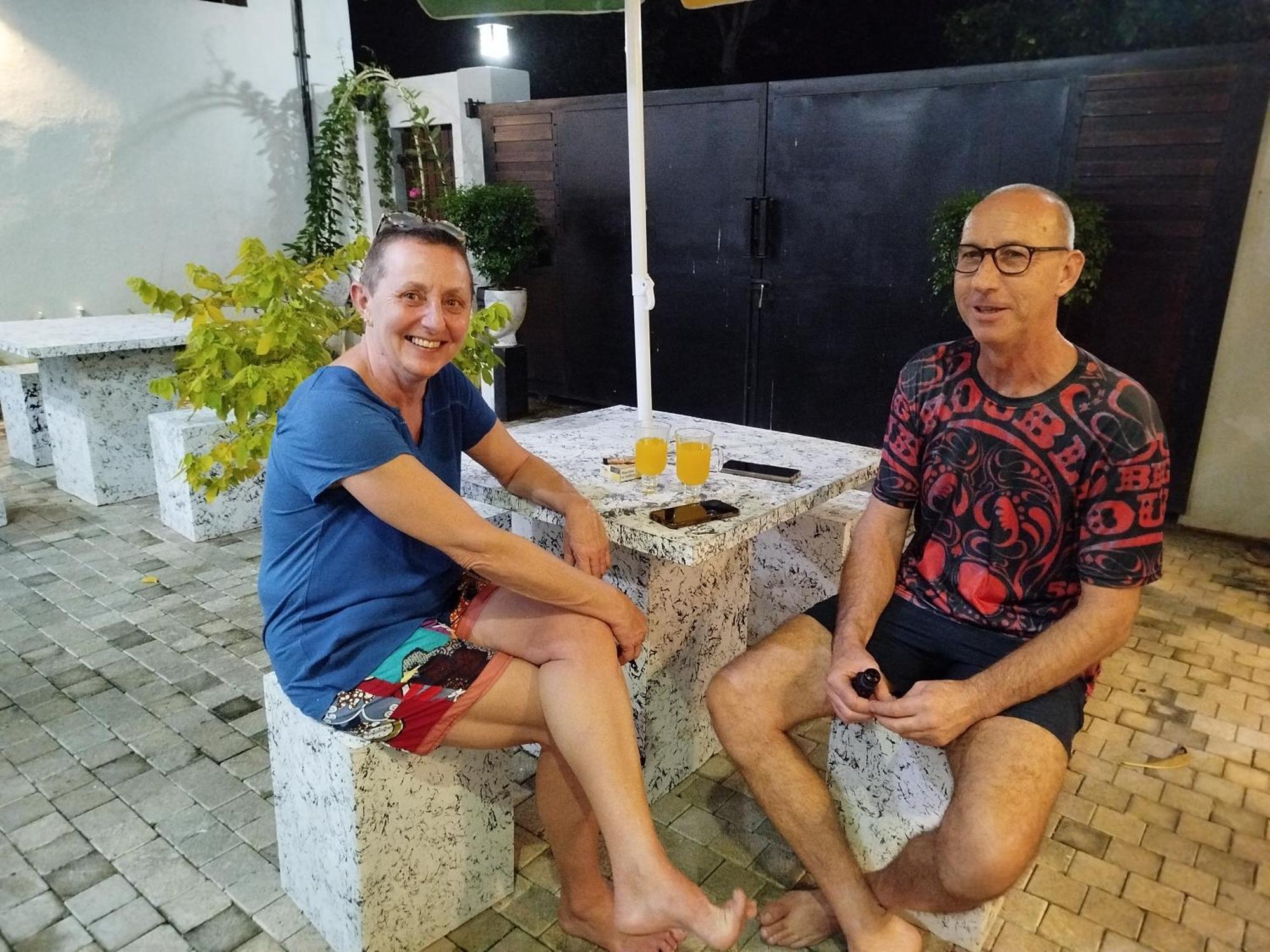 Elzangi Hotell Negombo Exteriör bild